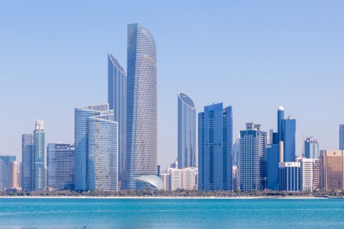 عقارات أبوظبي للشركات الناشئة والمساحات المشتركة والمكاتب